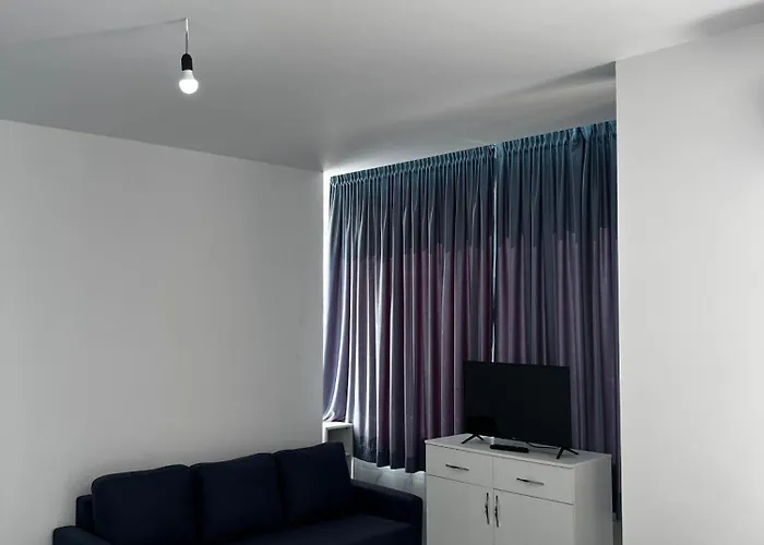 All Season Apartments