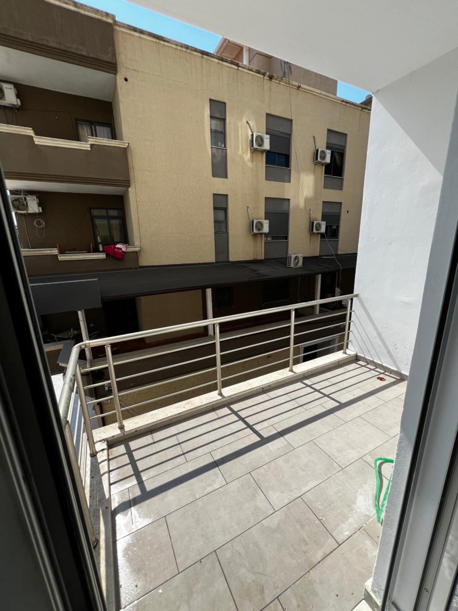 Season Hotel apartamentowy Durrës