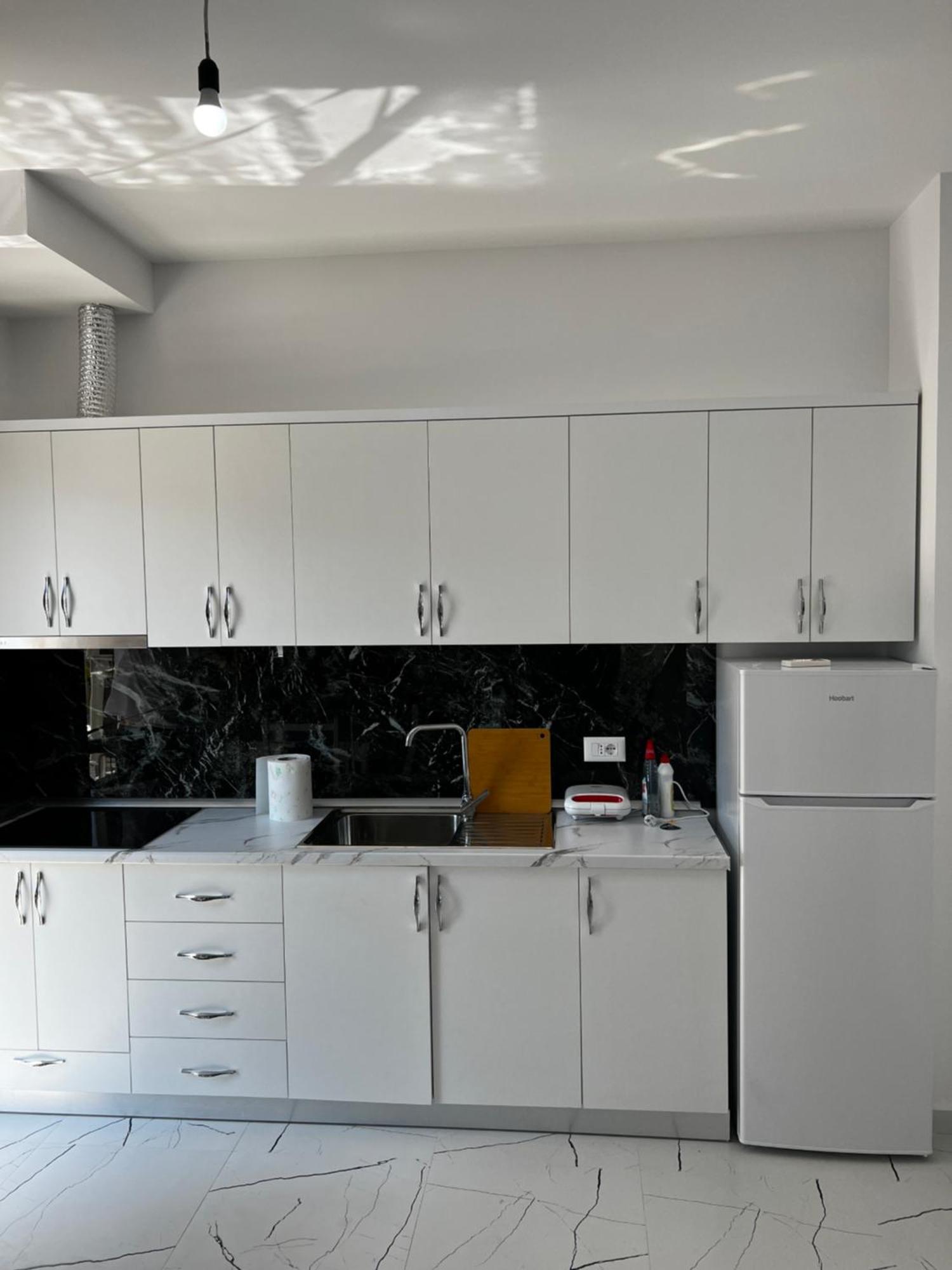 Season Hotel apartamentowy Durrës